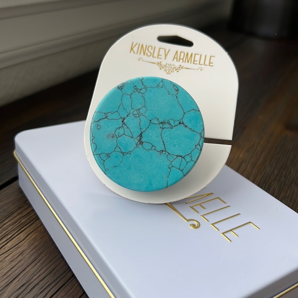 Kinsley Armelle Aqua Marine Pop socket